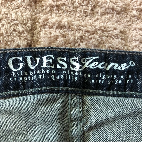 Guess Stretch Bootcut Jean Size 27 - Picture 6 of 6